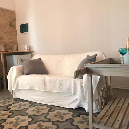 Suite Independiente De 45 M2 Con Banera En Pleno Casco Viejo ألتيا المظهر الخارجي الصورة